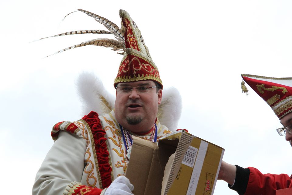 Bilder: Nelkensamstagsumzug „Millingen Helau“